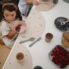 Kép 2/2 - MUSHIE pohár krémfehér bemutató