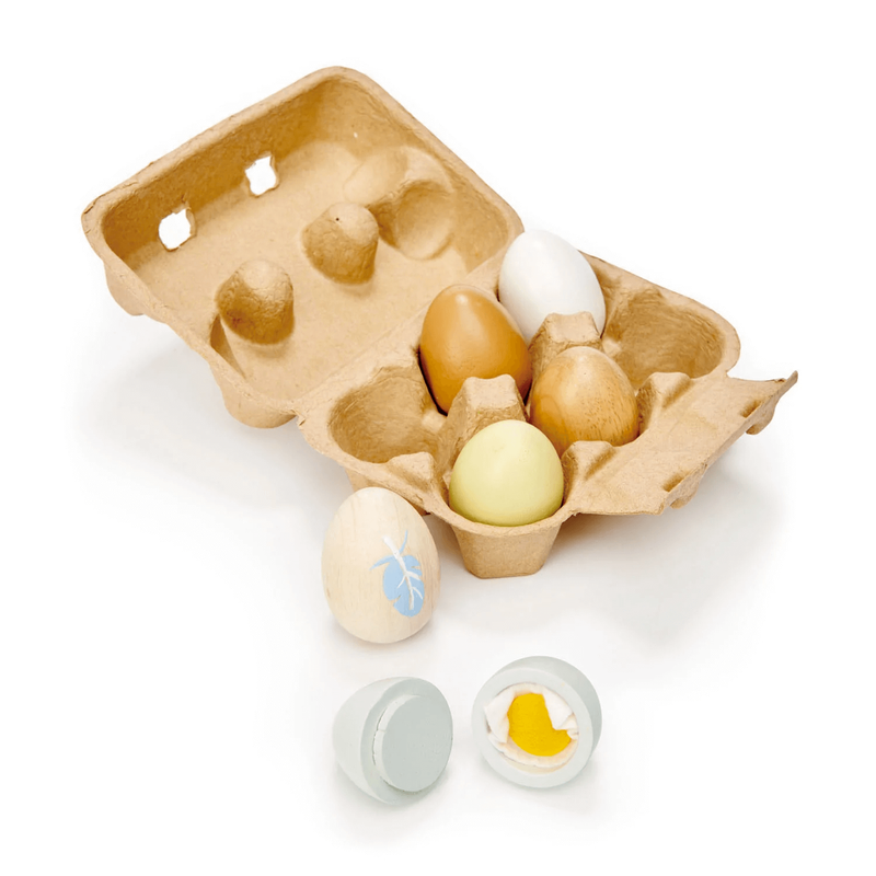Fa tojások tojástartóban