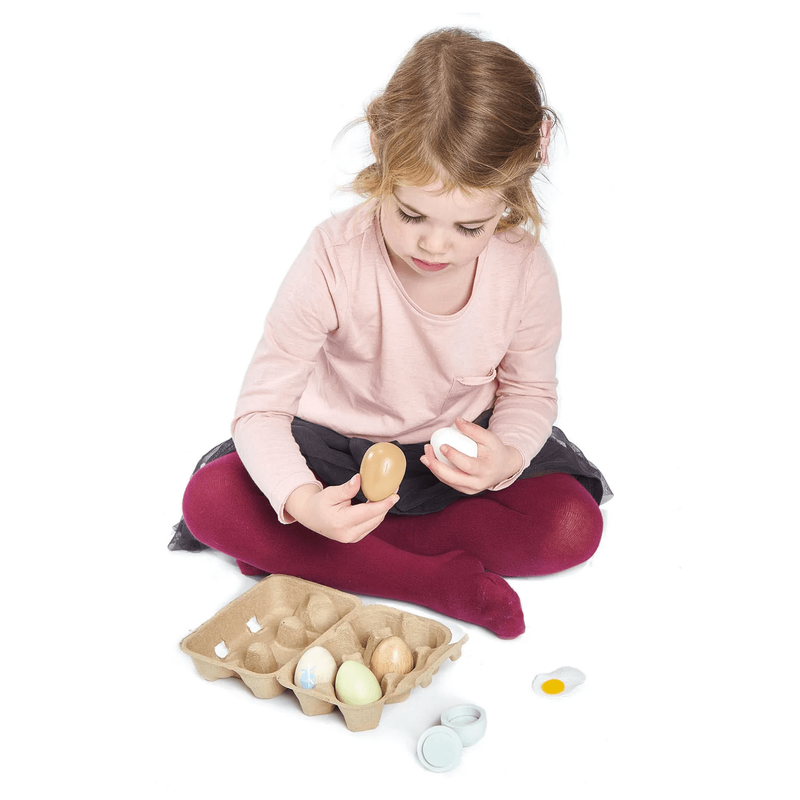 Tender Leaf Toys - Fa tojások tojástartóban